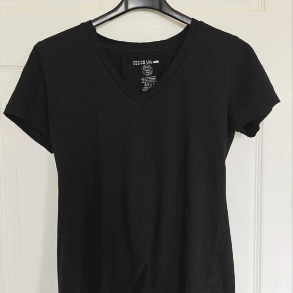Design Lab Lord & Taylor Black Short Sleeve V-neck t-shirt. ***Two for $20***